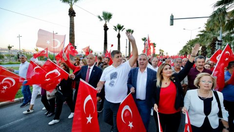 Karşıyaka Belediyesi'nin 9 Eylül İzmir'in kurtuluşu etkinliğinden kareler