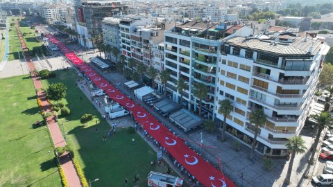 İzmir'de 9 Eylül'de Basmane’den Cumhuriyet Meydanı’na zafer yürüyüşü