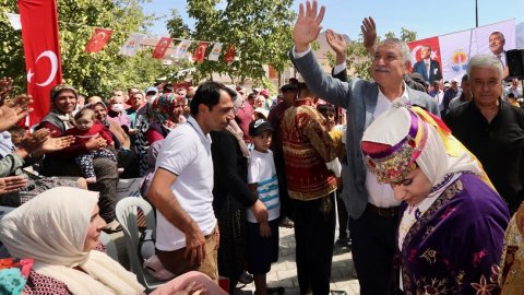 Zeydan Karalar'dan Pozantı çıkarması: Adanalılara hizmet ediyor olmanın mutluluğunu yaşıyorum