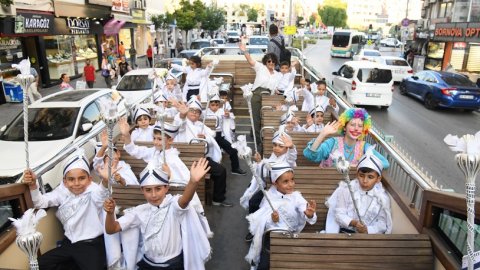 Bornova Belediyesi'nin sünnet şöleninden kareler