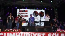 Sarıyer Belediyesi'nin Cem Belevi konserinden kareler