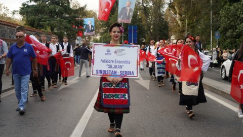 Sarıyer Belediyesi'nin Boğaziçi Kültür Sanat ve Halk Dansları Festivali'nden kareler