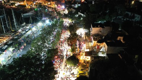 Bodrum Belediyesi'nden 29 Ekim Cumhuriyet Bayramı için etkinlik yağmuru