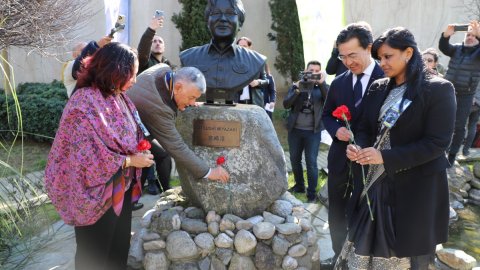 Sarıyer Belediyesi'nden depremin iki kahramanı Atsushi Miyazaki ve Proteo'ya saygı duruşu