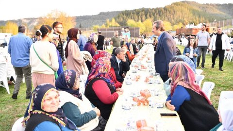 Çukurova Belediyesi'nden Salbaş'ta iftar programı