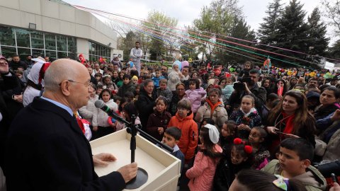 Yenimahalle Belediyesi'nin Bahar Yüzlü Çocuk Şenliği'nden kareler