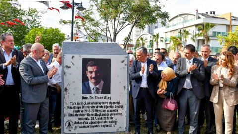 Muratpaşa Belediyesi Sinan Ateş'in adını ölümsüzleştirdi