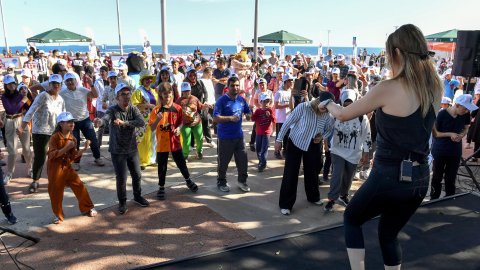 Mersin Büyükşehir Belediyesi'nden Engelleri Uçuruyoruz Şenliği