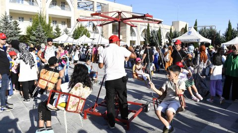 Ankara Büyükşehir Belediyesi'nin çocuklara özel Yaz Festivali'nden renkli görüntüler 