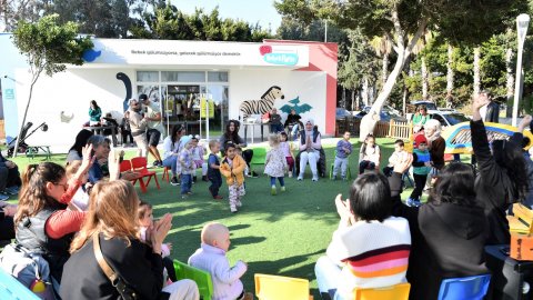 Konyaaltı Belediyesi'nin Bebek Parkı'na yoğun ilgi