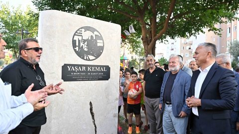 Muratpaşa Belediyesi doğumunun 100’üncü yılında Yaşar Kemal'i andı