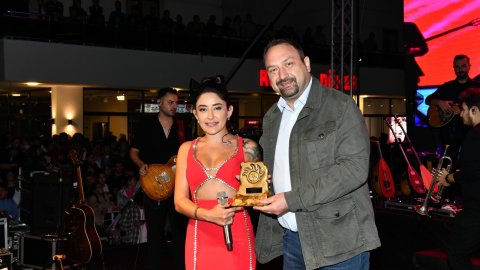 Çiğli Belediyesi'nin Melek Mosso konserinden kareler