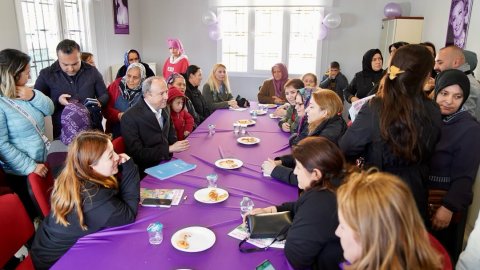 Avcılar Belediyesi'nin Yeşilkent Kadın Sosyalleşme Evi'nin açılışından kareler