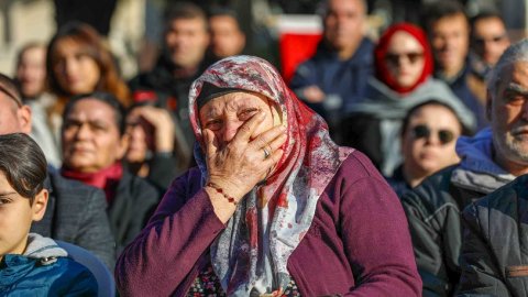 Buca Belediyesi'nin 6 Şubat deprem anmasından kareler