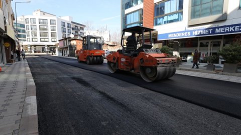 Menderes Belediyesi yol çalışmalarında ikinci etaba başladı 