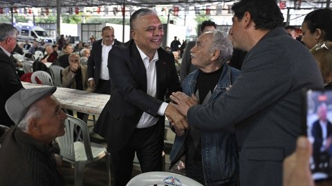 Ümit Uysal'dan Şirinyalı Mahallesi’nde miting gibi komşu buluşması