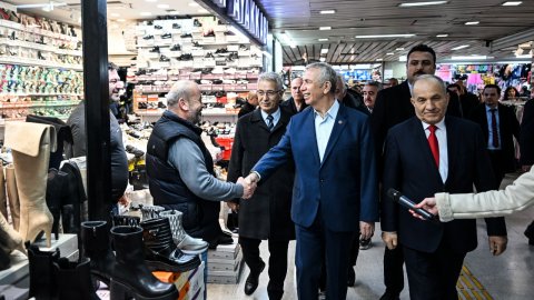 Mansur Yavaş'tan Kızılay Metro Çarşısı ve Soysal Pasajı’ndaki esnafa ziyaret