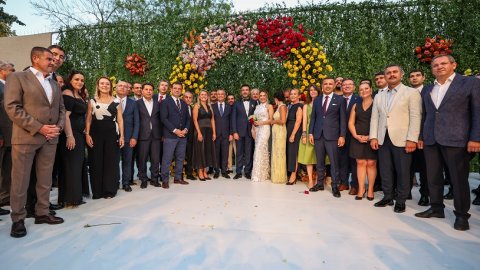 İstanbul'da CHP'lilerin buluştuğu düğün! Rıza Akpolat ve Yeşim Yankılıç evlendi