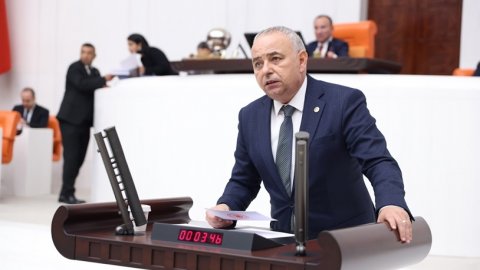 CHP’li Ahmet Vehbi Bakırlıoğlu: Helikopterler kağıt üstünde var ama yangında gökyüzünde yok!