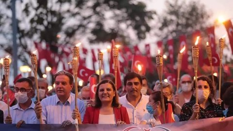 İzmit Belediyesi 30 Ağustos Zafer Bayramı'nı üç gün boyunca kutlayacak