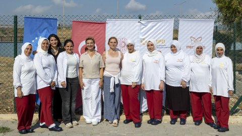 Mersin Büyükşehir yenilenebilir enerjileri desteklerken kadın istihdamına da katkı sunuyor