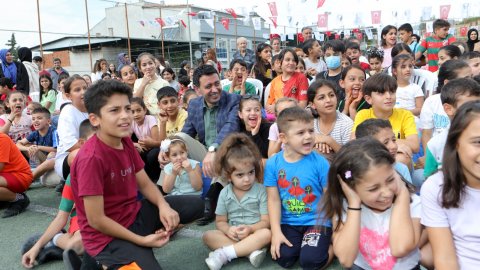 Bayraklı Belediyesi çocukları mahalle şenliğinde buluşturdu