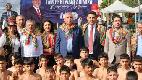 Zeydan Karalar 8. Geleneksel İsmet Atlı Karakucak Güreşleri'ne katıldı