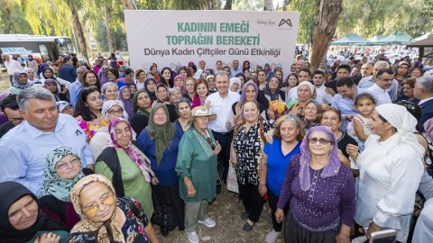 Mersin Büyükşehir Belediyesi'nin 15 Ekim Dünya Kadın Çiftçiler Günü etkinliğinden kareler