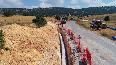 Vahap Seçer müjde vermişti: MESKİ, Silifke'de 55 mahallede çalışmalarını sürdürüyor