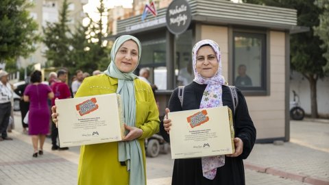 Mersin Büyükşehir Belediyesi'nden fenilketonüri hastalarına gıda desteği