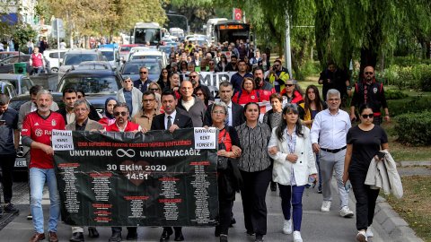 Bayraklı Belediyesi'nden 30 Ekim İzmir depremi anması 