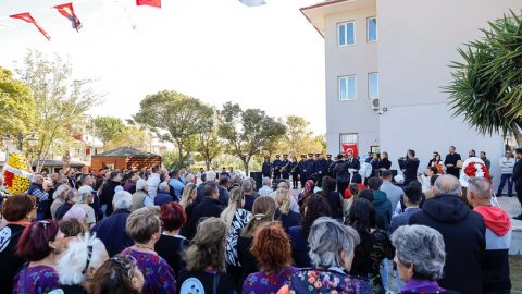 Seferihisar Belediyesi Ürkmez Doğanbey hizmet noktası yeni yerinde kapılarını açtı