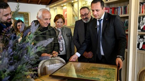 Bornova Belediyesi’nin Ata Anı Evi’ne tarihi bağış