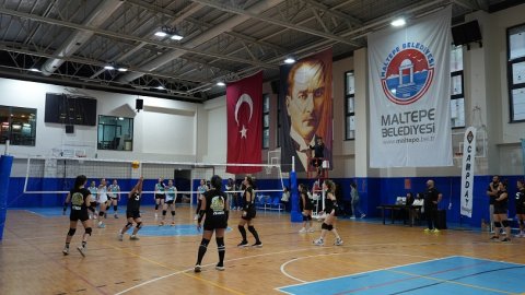 Maltepe Belediyesi'nden Kadın Hakları Farkındalık Voleybol Maçı