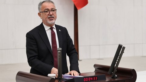 CHP'li Cumhur Uzun, Bozburun Marina'nın 13 günlük firmaya ihalesiz devrini Meclis gündemine taşıdı