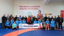 İzmit Belediyespor Güreş Okulu eğitimlerine başladı