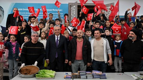 Muratpaşa Belediye Başkanı Ümit Uysal'dan Yerli Malı Haftası çıkışı: Hangi kafa bu?