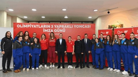 Milli Taekwondocu Nafia Kuş Aydın artık Balıkesir Büyükşehir Belediyespor’da