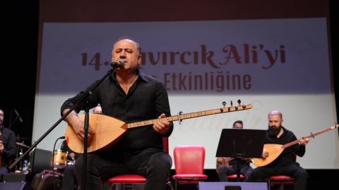 Kartal Belediyesi’nden Kıvırcık Ali’ye vefa gecesi