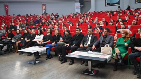 Manisa Büyükşehir Belediyesi'nden LGS ve YKS öğrencilerine seminer