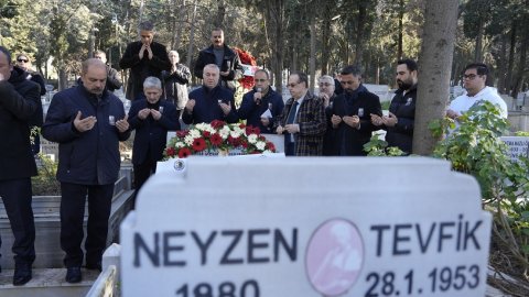 Kartal Belediyesi'nden Neyzen Tevfik anması