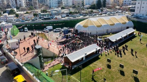 Muratpaşa Belediyesi'nin Deniz Baykal Spor Kompleksi’nin açılışından kareler