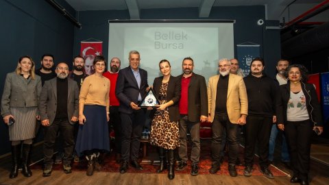 Bursa Büyükşehir Belediyesi'nin Bursa Bellek- Kent Söyleşileri’nin konuğu Burcu Kara oldu