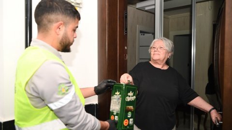 Konyaaltı Belediyesi atık yağları geri dönüşüm için topluyor